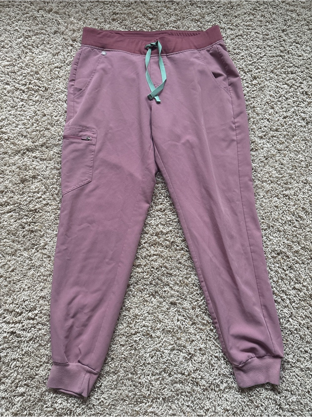 Figs | Women's High Waisted Zamora Jogger Scrub Pants Size Medium Mauve